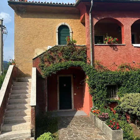 Emma's House